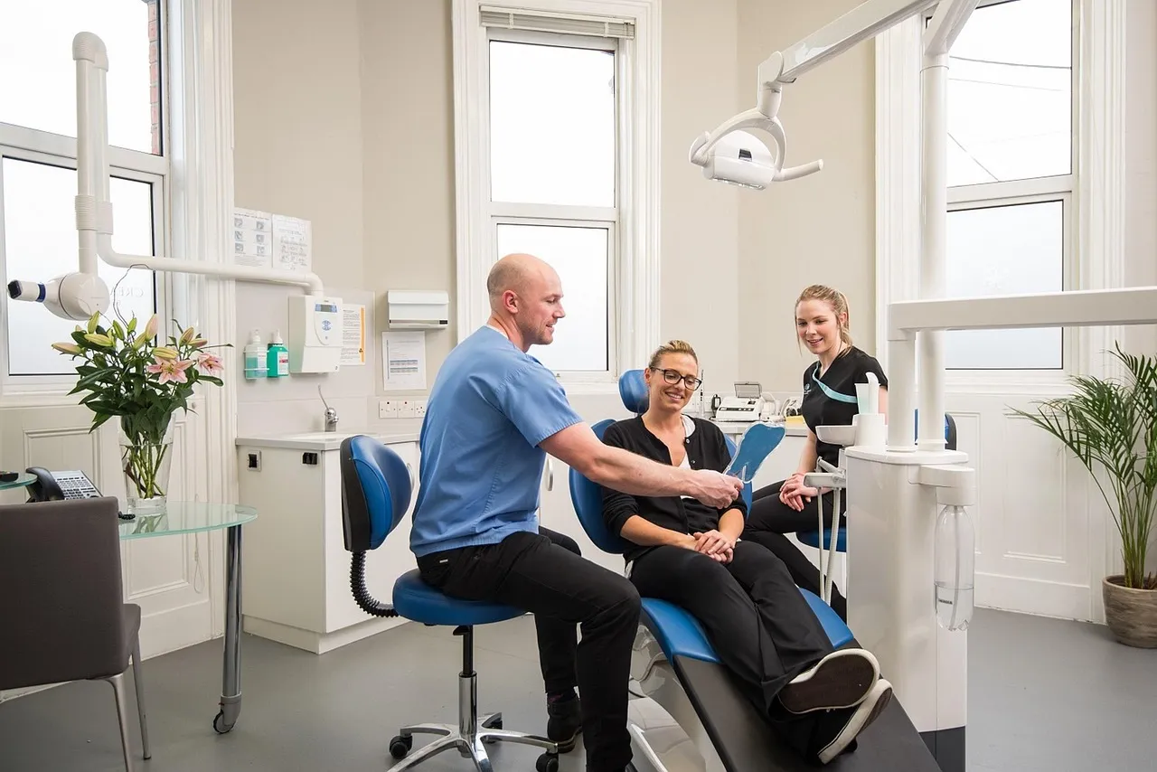 all-on-4-dental-implants-belfast-8378579_1280