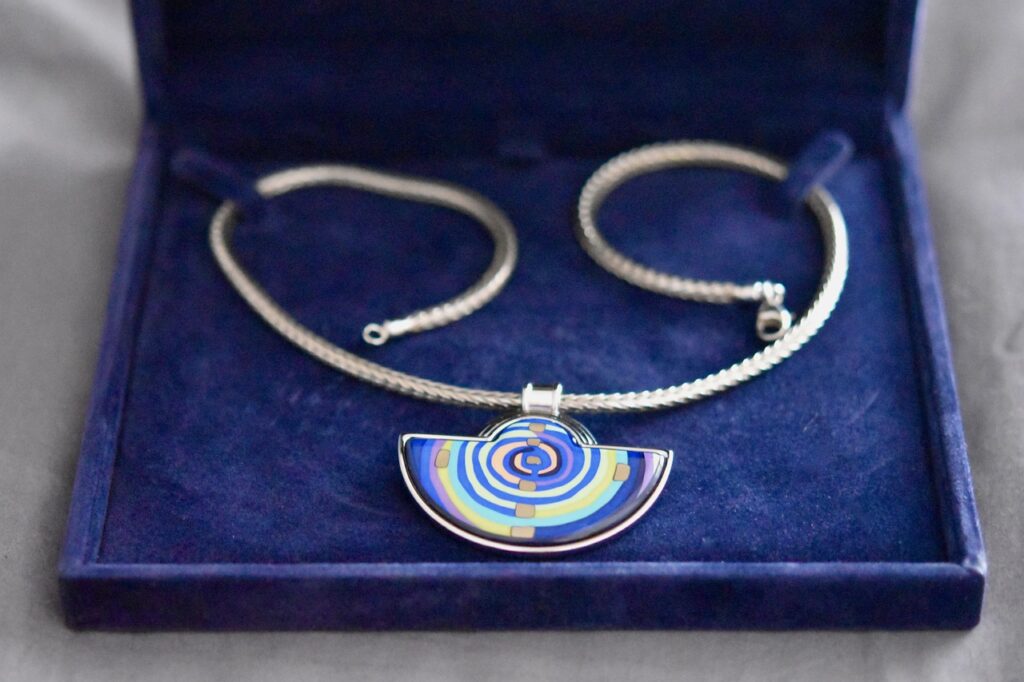 5_conseils_pour_choisir_un_pendentif_très_classe 5_conseils_pour_choisir_un_pendentif_très_classe
