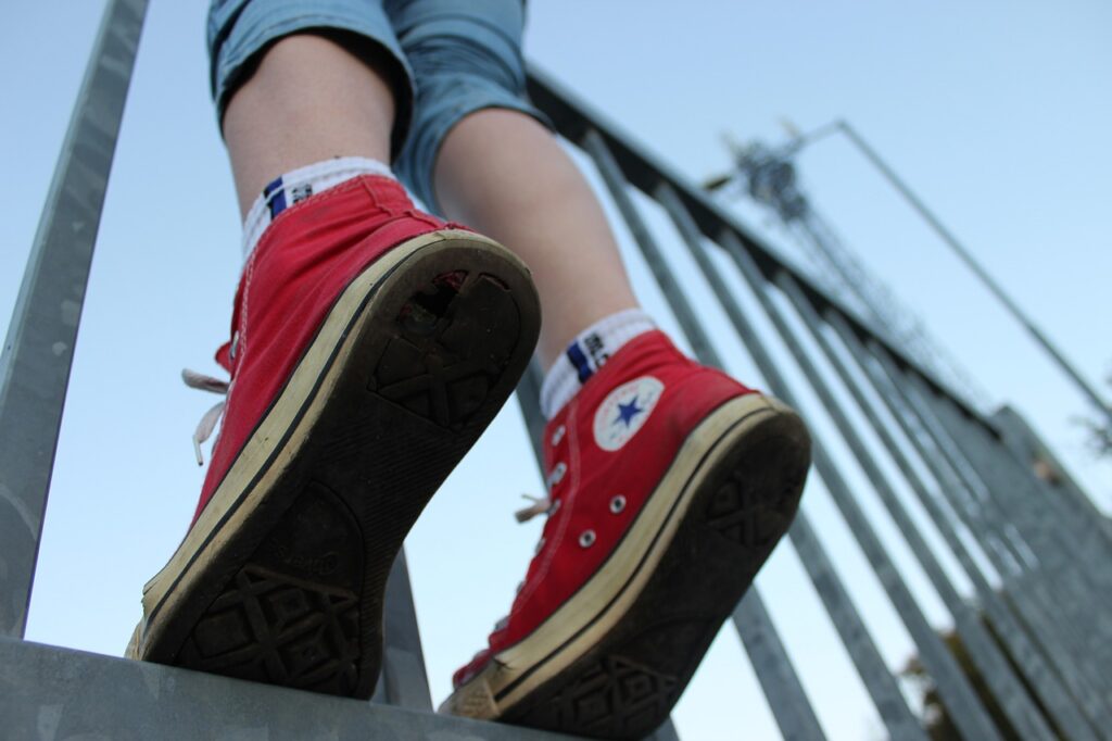 5_façons_élégantes_de_porter_des_espadrilles_pour_les_femmes 5_façons_élégantes_de_porter_des_espadrilles_pour_les_femmes