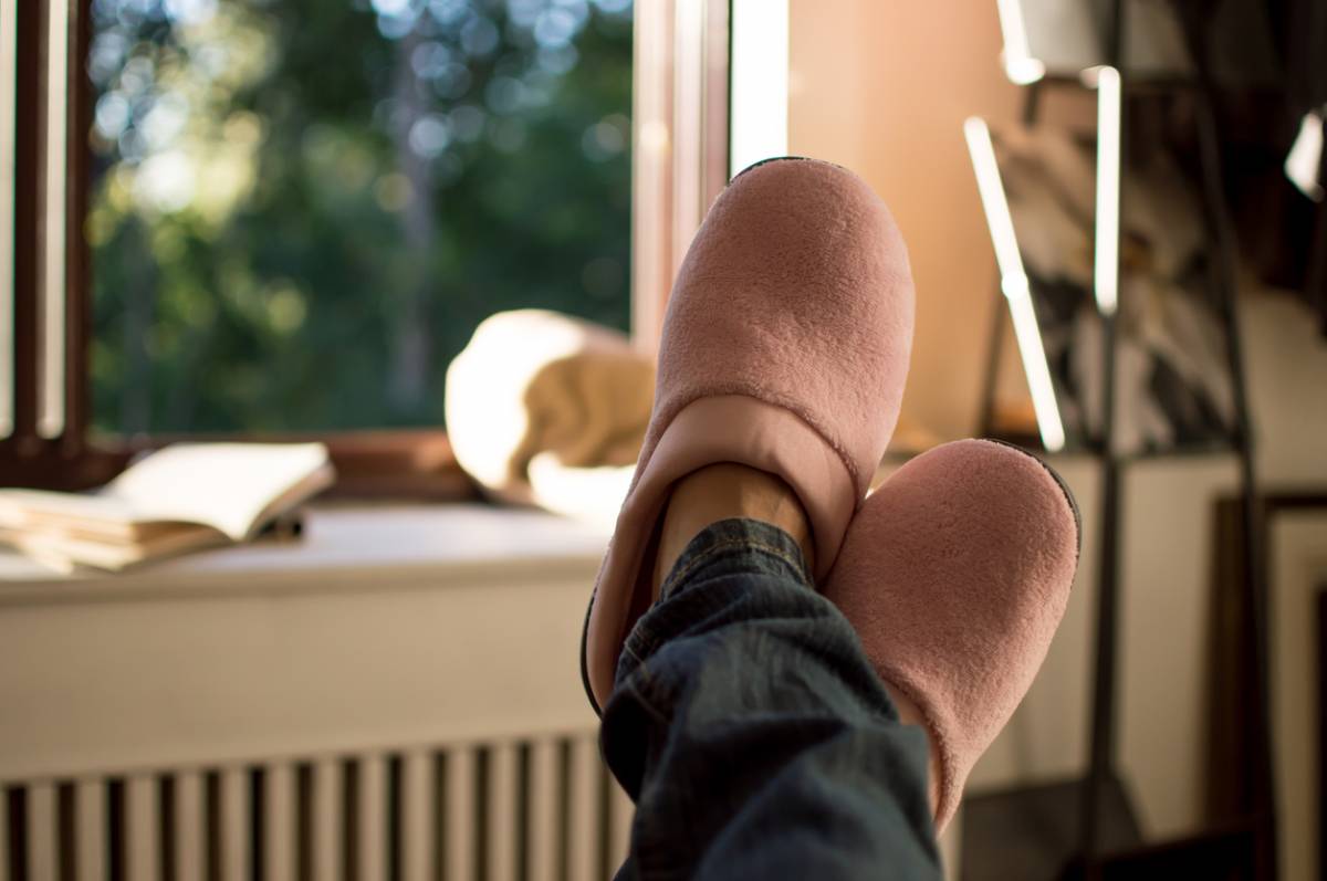 Comment sublimer vos instants cocooning grâce aux chaussons pour femme ?