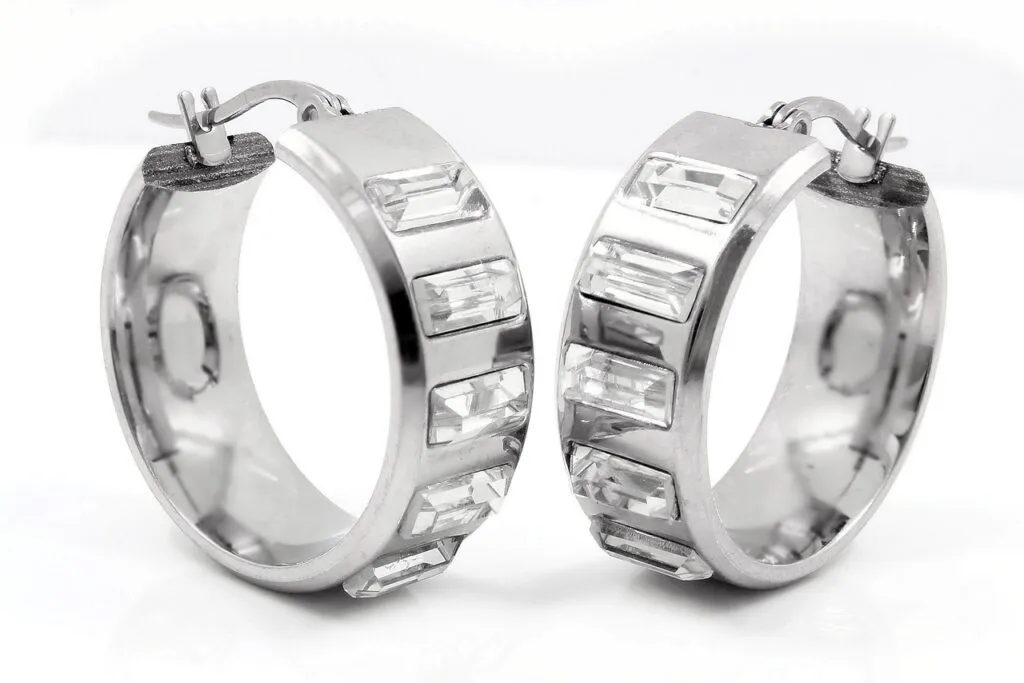 Personnaliser_son_style_:_5_astuces_pour_choisir_les_bons_bijoux Personnaliser_son_style_:_5_astuces_pour_choisir_les_bons_bijoux