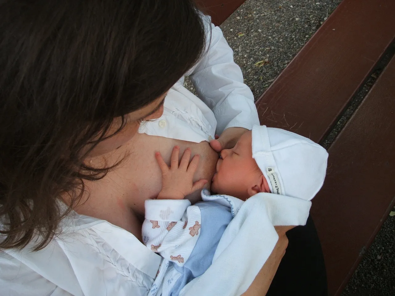 Les_causes_de_la_ptôse_mammaire_:_comprendre_pour_mieux_prévenir_et_traiter