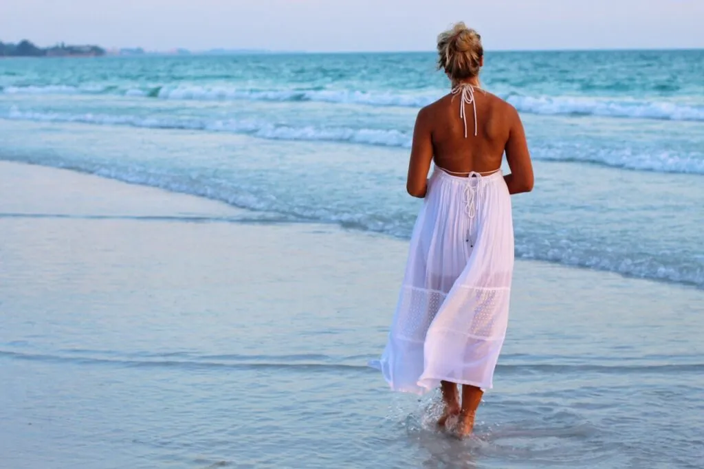 Découvrez_les_vêtements_et_maillots_de_bain_tendances_pour_cet_été_ Découvrez_les_vêtements_et_maillots_de_bain_tendances_pour_cet_été_
