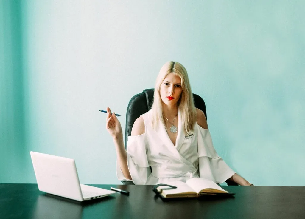 L_essor_de_l_entrepreneuriat_féminin_:_un_pilier_de_la_société_moderne L_essor_de_l_entrepreneuriat_féminin_:_un_pilier_de_la_société_moderne