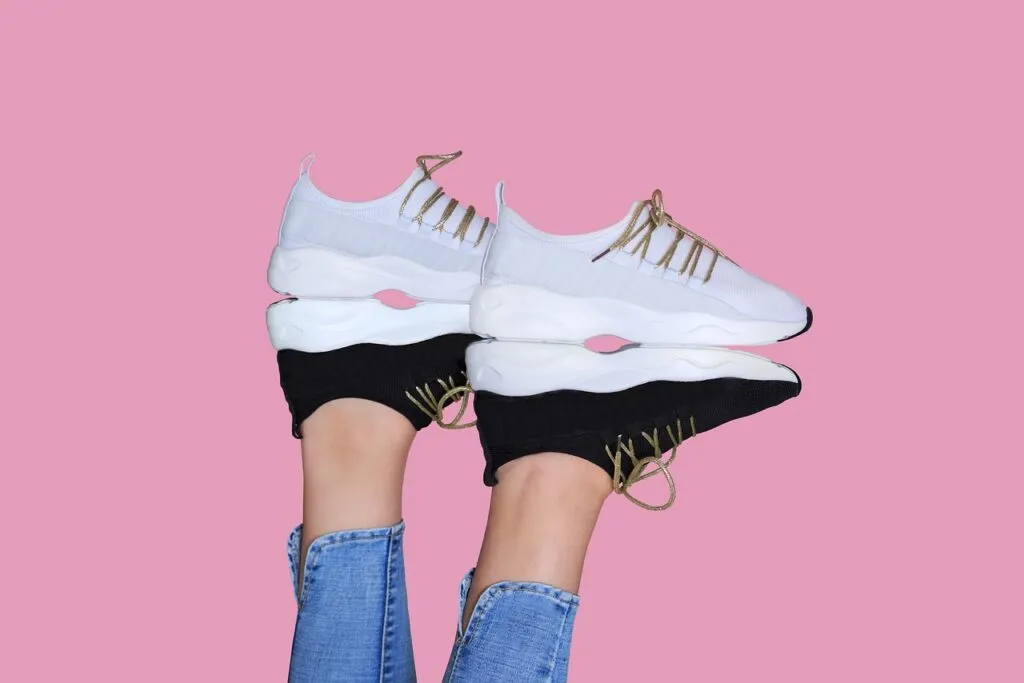Guide_ultime_pour_femmes_:_comment_nettoyer_efficacement_vos_chaussures_en_toile_? Guide_ultime_pour_femmes_:_comment_nettoyer_efficacement_vos_chaussures_en_toile_?