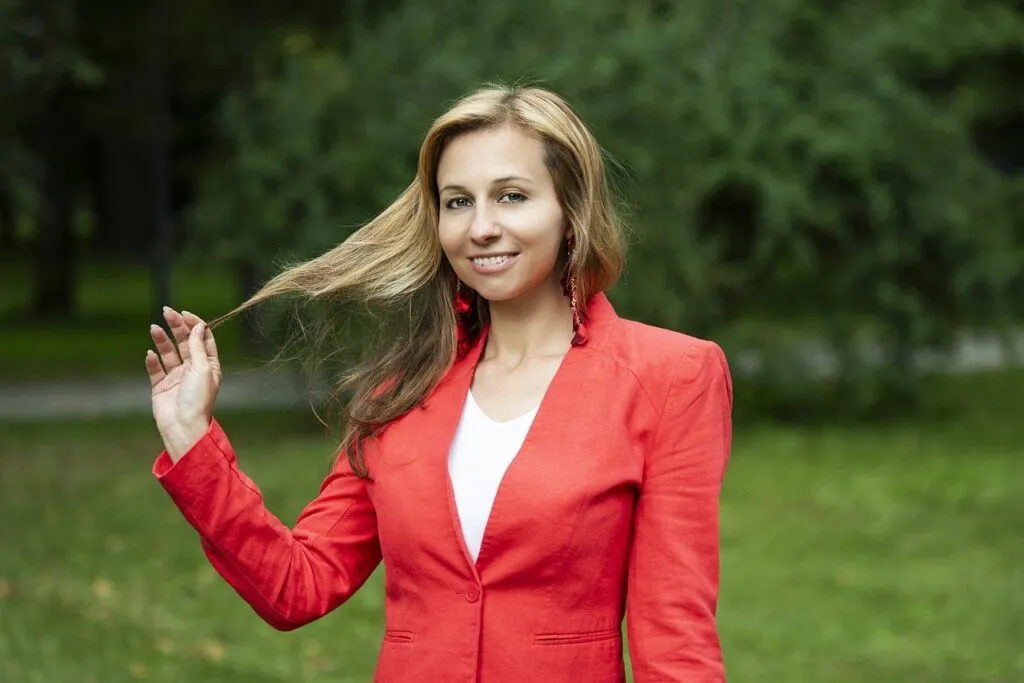 Santé_capillaire_:_quelles_astuces_pour_bien_prendre_soin_de_ses_cheveux_au_quotidien_? Santé_capillaire_:_quelles_astuces_pour_bien_prendre_soin_de_ses_cheveux_au_quotidien_?