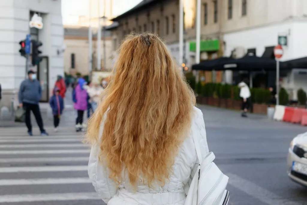 Femme_:_comment_le_mélange_bicarbonate_de_soude_et_argile_verte_peut_révolutionner_vos_cheveux_? Femme_:_comment_le_mélange_bicarbonate_de_soude_et_argile_verte_peut_révolutionner_vos_cheveux_?