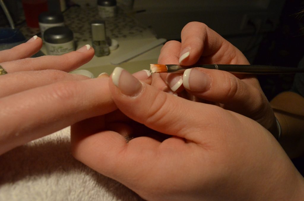 Comment_faire_des_ongles_french_ombre