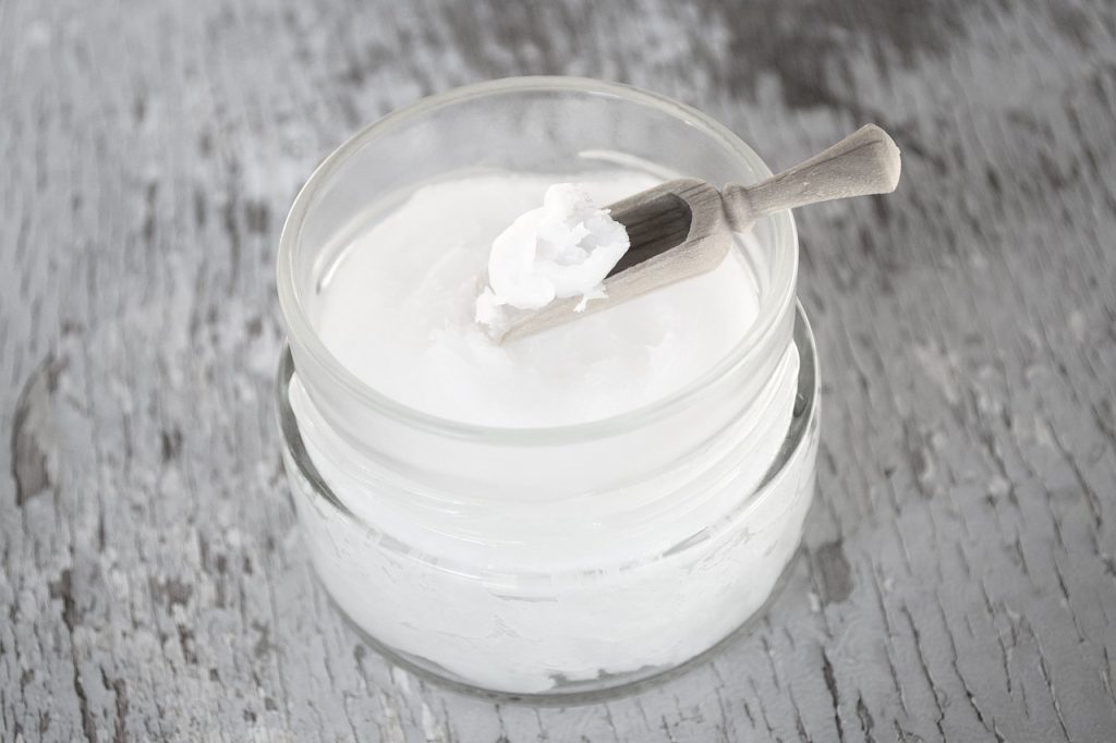 5 soins de la peau avec l’huile de coco