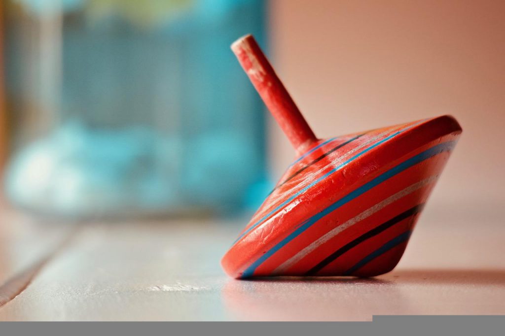 Comment bien faire tourner une toupie ?
